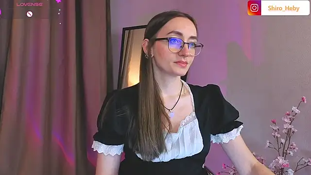 Snapshot of ShiroHeby chatting on 09-08-25, 09:58 ShiroHeby online show from 09-08-25, 09:58