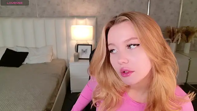Snapshot of AliceMorr chatting on 12-01-24, 06:30 AliceMorr online show from 12-01-24, 06:30