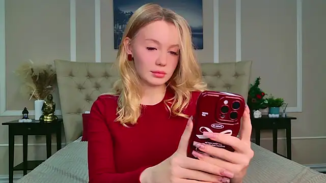 Snapshot of AliceMorr chatting on 12-22-24, 08:16 AliceMorr online show from 12-22-24, 08:16