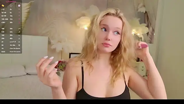 Snapshot of AliceMorr chatting on 01-21-25, 07:50 AliceMorr online show from 01-21-25, 07:50