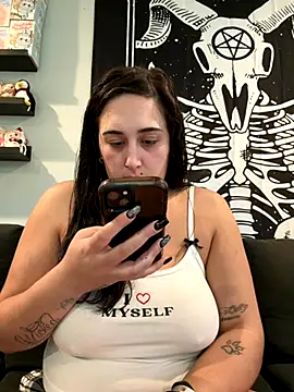 ThicBunz online show from 09-23-25, 04:43