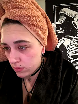 ThicBunz online show from 12-20-25, 02:35