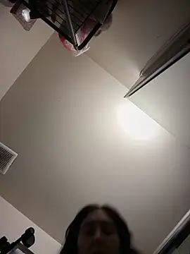 ThicBunz online show from 03-25-26, 11:44