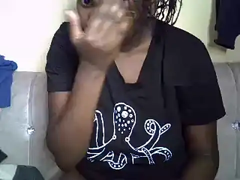 Snapshot of Sexiebony12 chatting on 02-21-25, 04:18 Sexiebony12 online show from 02-21-25, 04:18