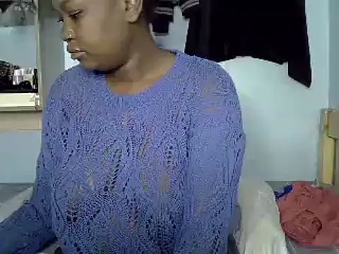 Snapshot of Sexiebony12 chatting on 03-08-25, 01:28 Sexiebony12 online show from 03-08-25, 01:28