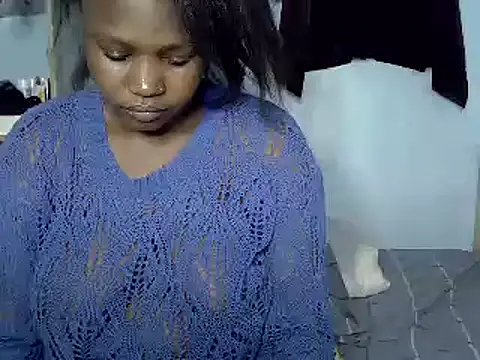 Snapshot of Sexiebony12 chatting on 03-08-25, 04:39 Sexiebony12 online show from 03-08-25, 04:39