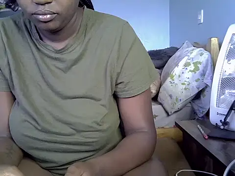 Snapshot of Sexiebony12 chatting on 09-28-25, 08:31 Sexiebony12 online show from 09-28-25, 08:31