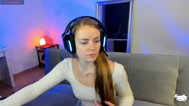 Piinkpandora online show from 12-15-24, 12:38