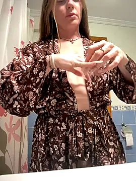 Piinkpandora online show from 10-13-25, 06:41