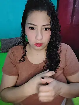 Snapshot of aixa_15 chatting on 06-26-26, 02:21 aixa 15 online show from 06-26-26, 02:21