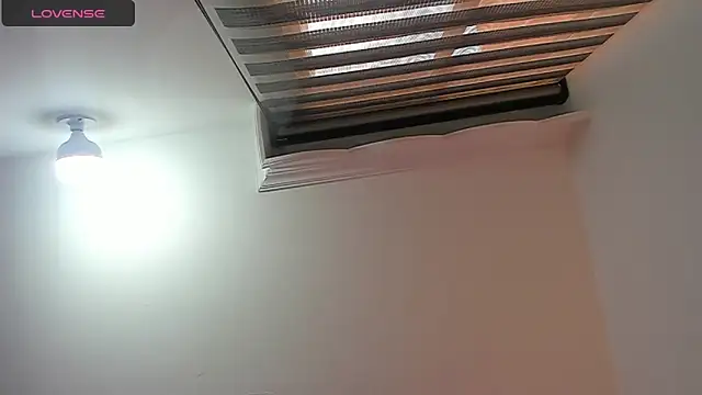 Samanthamillher10 online show from 04-14-26, 12:11