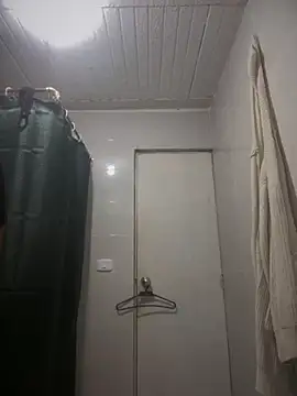 Snapshot of Khalyk_G chatting on 11-15-25, 05:27 Khalyk G online show from 11-15-25, 05:27