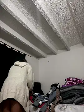 Snapshot of Khalyk_G chatting on 11-27-25, 05:20 Khalyk G online show from 11-27-25, 05:20