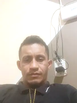 Snapshot of dotado20robson chatting on 11-06-25, 09:26 dotado20robson online show from 11-06-25, 09:26