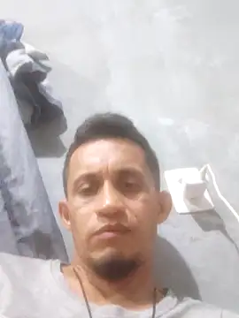 Snapshot of dotado20robson chatting on 11-11-25, 12:10 dotado20robson online show from 11-11-25, 12:10