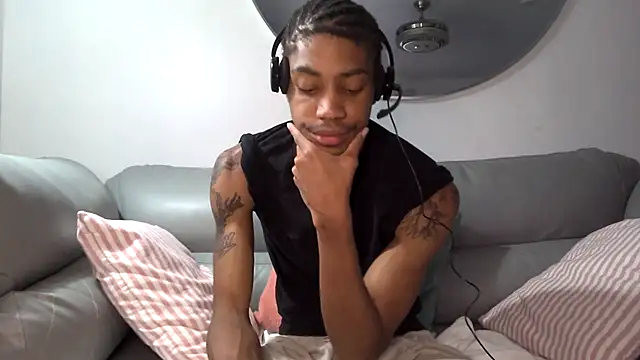 Skinnyblackman online show from 10-06-25, 10:18