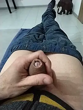 Meriozoro online show from 04-12-26, 06:02