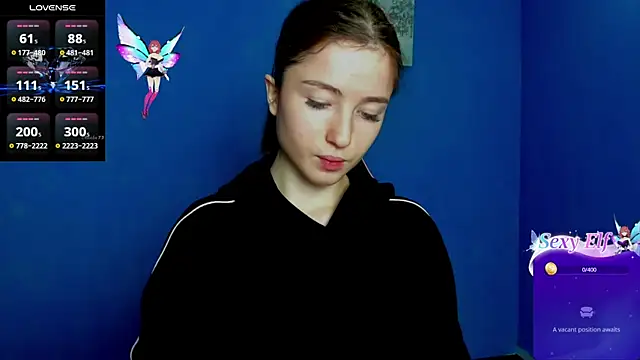 Snapshot of Luxuryalma chatting on 02-14-25, 07:17 Luxuryalma online show from 02-14-25, 07:17