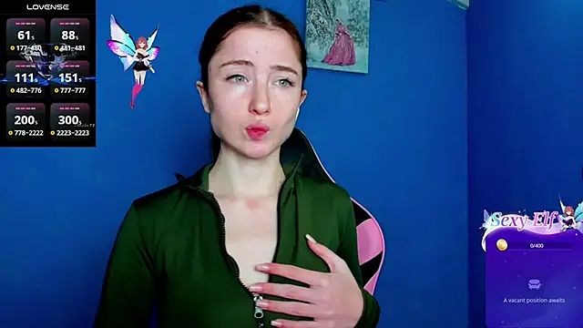 Snapshot of Luxuryalma chatting on 02-18-25, 07:21 Luxuryalma online show from 02-18-25, 07:21