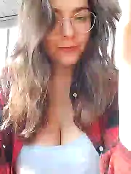 Snapshot of Alicia_Hot1 chatting on 12-18-24, 01:45 Alicia Hot1 online show from 12-18-24, 01:45