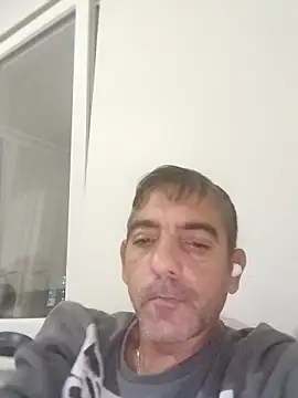 Snapshot of Egemen2245 chatting on 11-25-25, 07:25 Egemen2245 online show from 11-25-25, 07:25