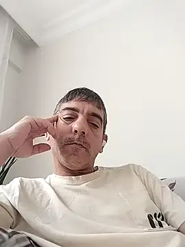 Snapshot of Egemen2245 chatting on 11-29-25, 09:34 Egemen2245 online show from 11-29-25, 09:34