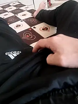 Snapshot of Egemen2245 chatting on 12-18-25, 11:27 Egemen2245 online show from 12-18-25, 11:27