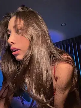 Snapshot of Sophiehii chatting on 05-11-26, 12:11 Sophiehii online show from 05-11-26, 12:11