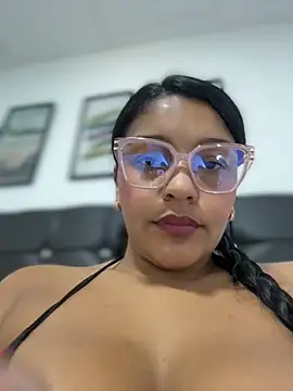 Snapshot of anaesca chatting on 07-14-26, 02:12 anaesca online show from 07-14-26, 02:12