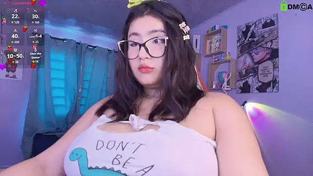 Snapshot of juli_juliana chatting on 05-19-26, 05:52 juli juliana online show from 05-19-26, 05:52