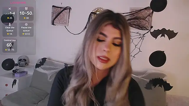 Abigail 29 online show from 10-23-25, 12:15