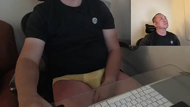 Snapshot of chih515 chatting on 03-16-25, 04:41 chih515 online show from 03-16-25, 04:41