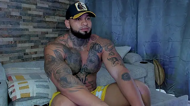 Snapshot of zaiin_diesel chatting on 01-11-25, 12:18 zaiin diesel online show from 01-11-25, 12:18