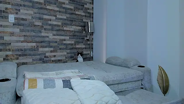 Snapshot of zaiin_diesel chatting on 03-05-25, 08:00 zaiin diesel online show from 03-05-25, 08:00