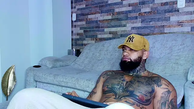 Snapshot of zaiin_diesel chatting on 10-01-25, 08:31 zaiin diesel online show from 10-01-25, 08:31