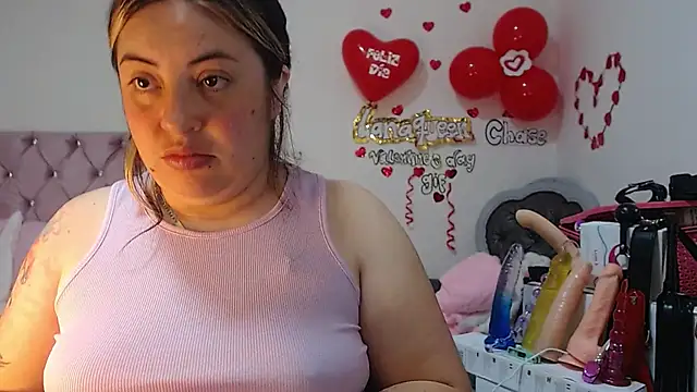 lanaqueen699 online show from 03-03-25, 06:44