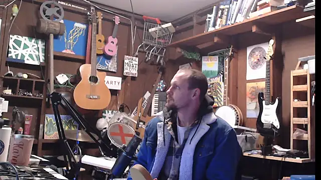 Snapshot of itsjameswebbscope chatting on 01-15-26, 04:11 itsjameswebbscope online show from 01-15-26, 04:11