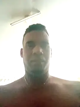 Snapshot of adriel_perez chatting on 02-16-26, 12:34 adriel perez online show from 02-16-26, 12:34