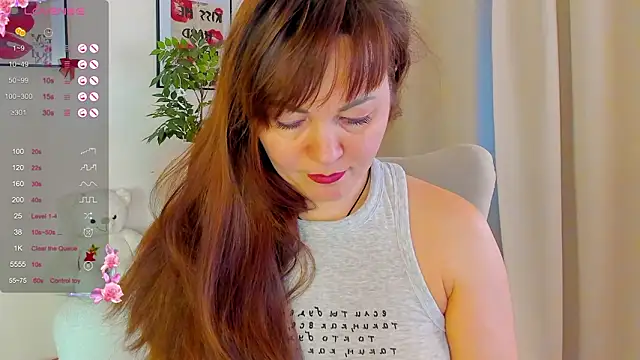 Snapshot of VanessaSmuth chatting on 02-05-26, 02:27 VanessaSmuth online show from 02-05-26, 02:27