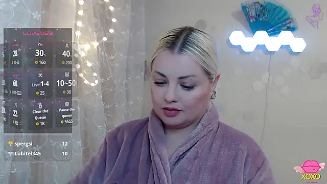 Snapshot of JewellKiss7 chatting on 11-25-25, 04:40 JewellKiss7 online show from 11-25-25, 04:40