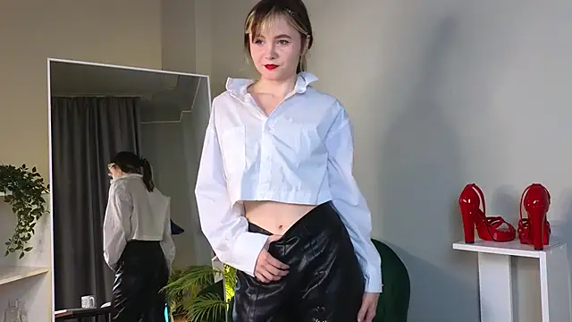 CiriRianonn online show from 09-22-25, 04:25