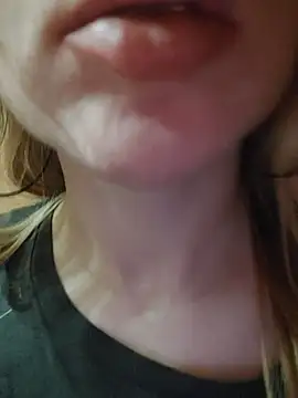 Linda 999 online show from 03-10-25, 03:52