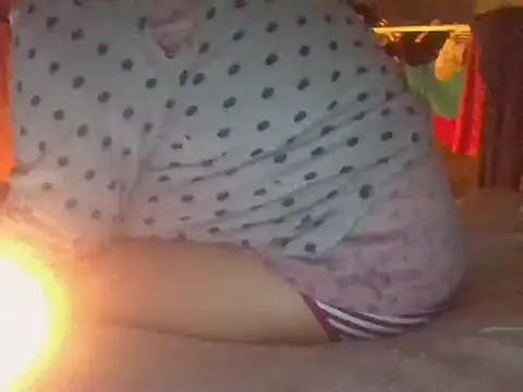 Snapshot of biuv chatting on 02-15-25, 02:11 biuv online show from 02-15-25, 02:11