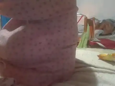 Snapshot of biuv chatting on 02-15-25, 08:54 biuv online show from 02-15-25, 08:54