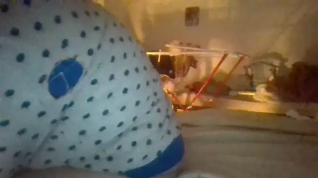 Snapshot of biuv chatting on 02-20-25, 09:44 biuv online show from 02-20-25, 09:44