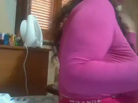 Snapshot of biuv chatting on 02-22-25, 12:29 biuv online show from 02-22-25, 12:29