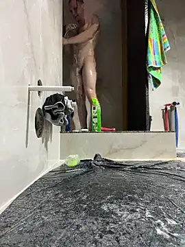 Snapshot of red_red00 chatting on 02-10-26, 03:38 red red00 online show from 02-10-26, 03:38