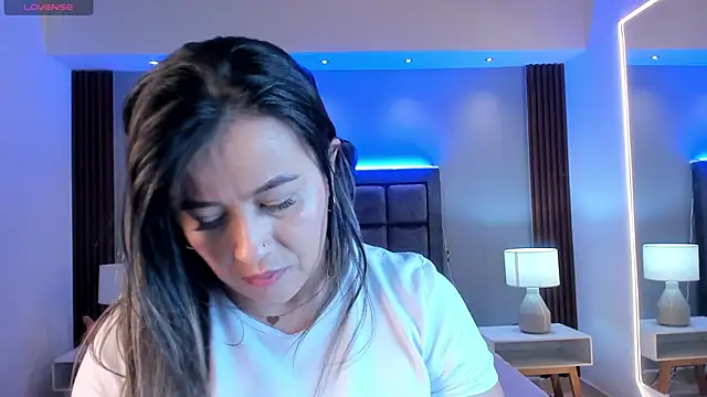 Snapshot of Susann_Ross chatting on 09-13-25, 11:10 Susann Ross online show from 09-13-25, 11:10
