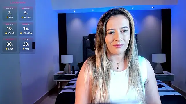 Snapshot of Susann_Ross chatting on 02-07-26, 10:52 Susann Ross online show from 02-07-26, 10:52