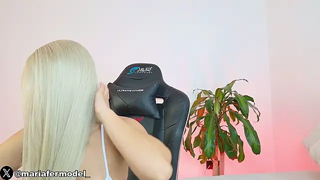 Mariafer05 online show from 02-16-26, 04:36